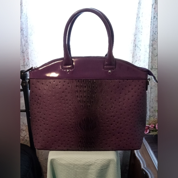 Dasein Croc-Ostrich Bag - Picture 2 of 12